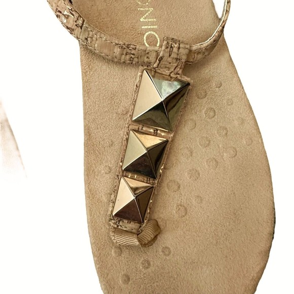 NEW Vionic Nala Cushioned Rest T-Strap Sandals Gold Cork Studded Buckle Comfort - Picture 2 of 6